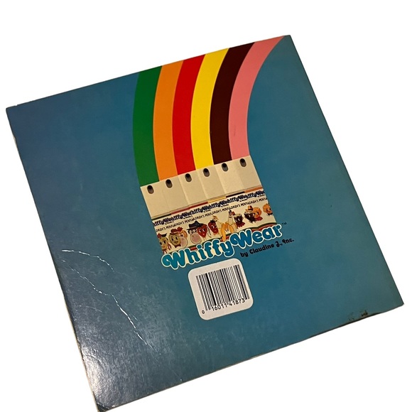 Vintage 80s Meet The Whiffy Wear Gang Scratch & Sniff Book Scented Fruits - Picture 2 of 8